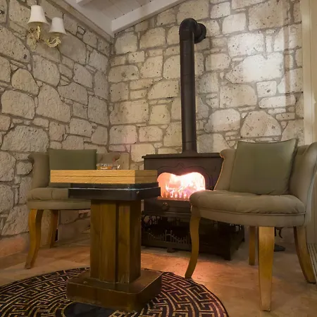 Fedora Alacati