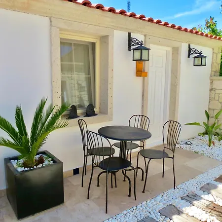 Fedora Bed & Breakfast 3*