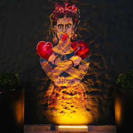 Fedora Oda ve Kahvaltı