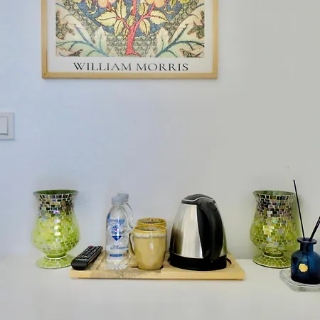 Fedora Oda ve Kahvaltı 3*