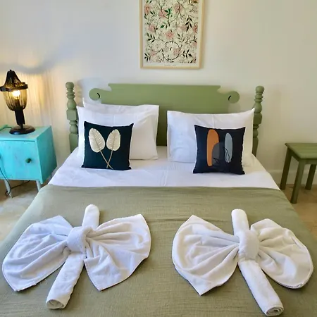 Fedora Oda ve Kahvaltı 3*