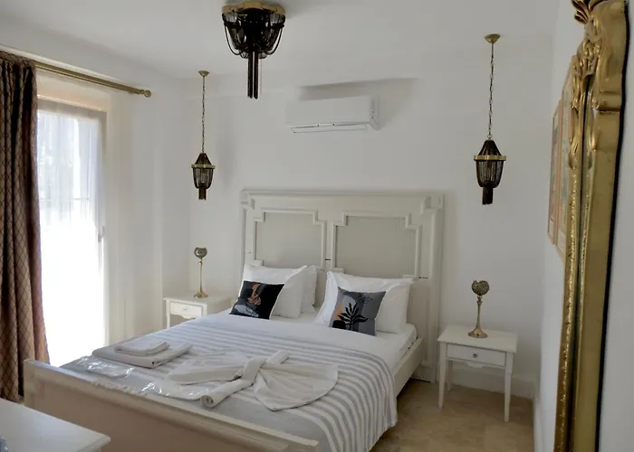 Fedora Bed & Breakfast Alaçatı