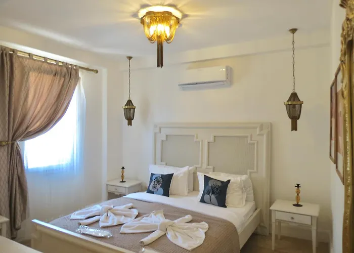 Fedora Bed & Breakfast Alaçatı