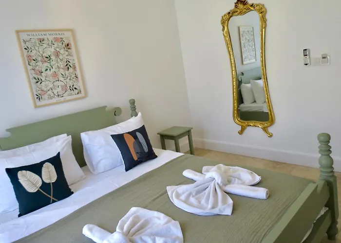 Fedora Bed & Breakfast Alaçatı