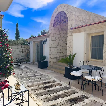 Fedora Nocleg ze śniadaniem 3*