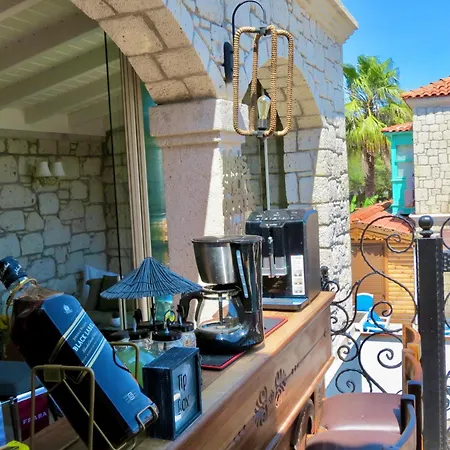 Fedora Nocleg ze śniadaniem