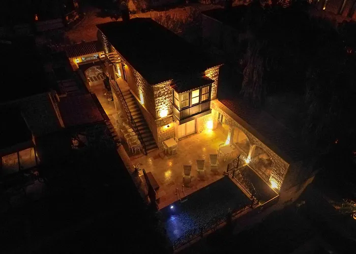 Fedora Panzió Alacati